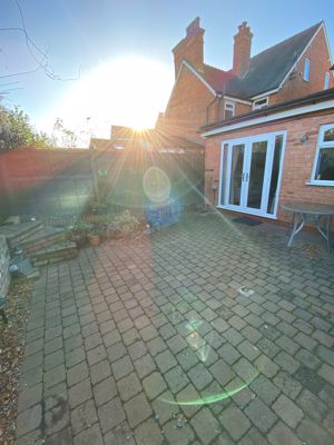 courtyard- click for photo gallery